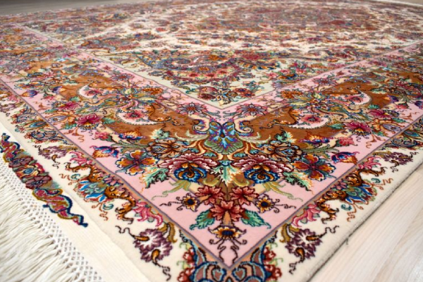 آثار هنری در دستان شما: خرید فرش دستباف 12 متری با قیمت عالی
