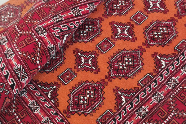 قصه هنر و ارزش: راهنمای خرید و فروش فرش دستباف 12 متری با قیمت عالی