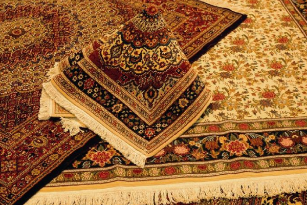 تضمین کیفیت و قیمت: راهنمایی برای انجام معاملات موفق در فرش 12 متری ماشینی