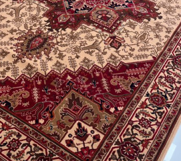 مذاکره با هنر: راهنمایی برای بهترین معامله در خرید فرش ایرانی 6 متری دست‌بافت با در نظر گرفتن قیمت و کیفیت