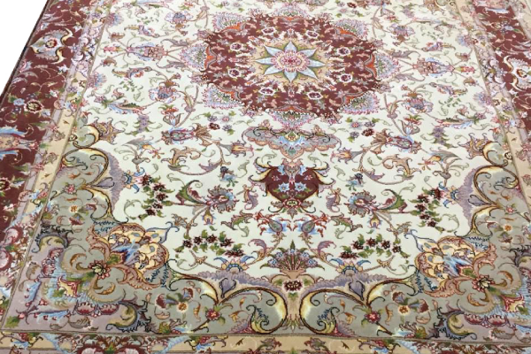 هنر و ارزش: انتخاب هوشمندانه با عرضه فرش دست‌باف 6 متری به قیمت تولید کارخانه