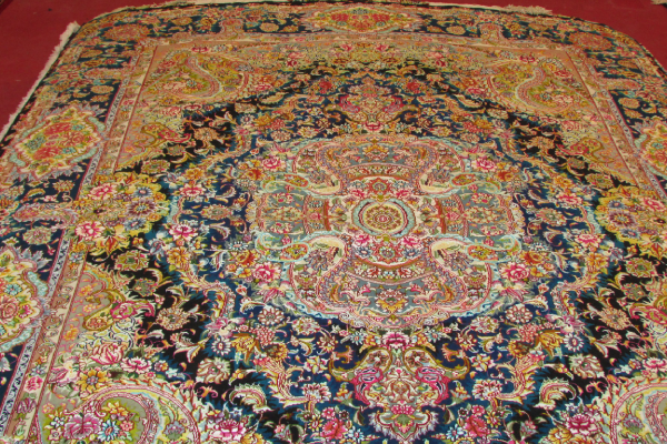 راهنمای خرید: عوامل تاثیرگذار در قیمت فرش ماشینی با کیفیت عالی