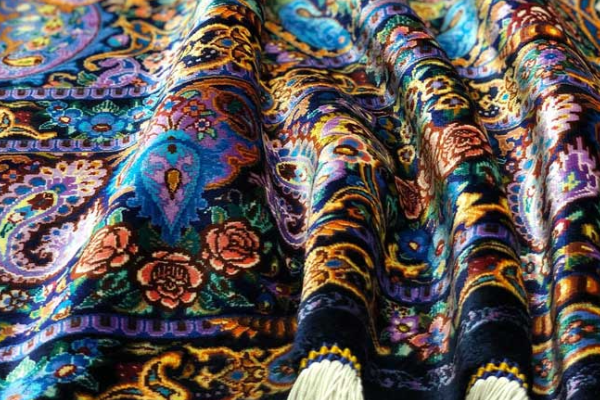 راهنمای خرید هوشمند: نکات کلیدی برای انتخاب بهترین فرش با قیمت مناسب