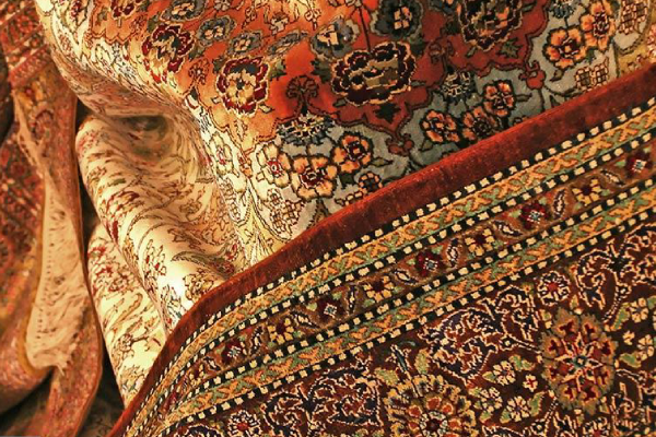 تجربه لوکس با هزینه مناسب: راهنمای خرید بهترین مدل‌های فرش ماشینی 12 متری با آخرین طراحی‌ها