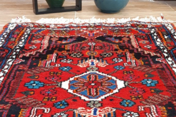 آشنایی با فاکتورهای تعیین‌کننده قیمت: راهنمای انتخاب بهترین گزینه از بین لیست قیمت فرش 6 متری