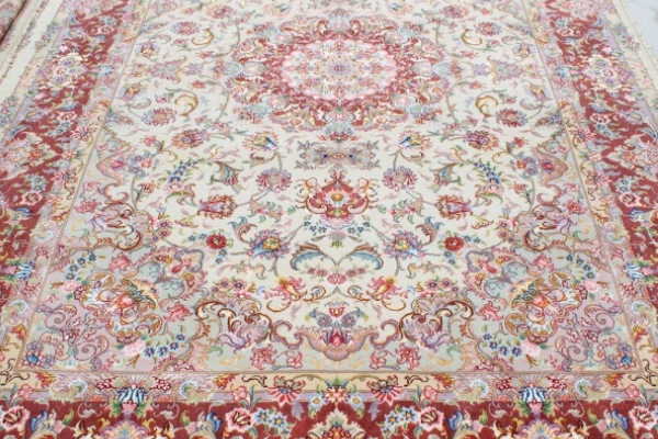 تخفیفات و پیشنهادات ویژه: چگونه می‌توانید از بهترین معاملات برخوردار شوید؟