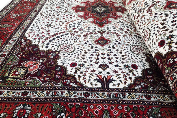 خرید فرش دستباف 6 متری با تضمین قیمت