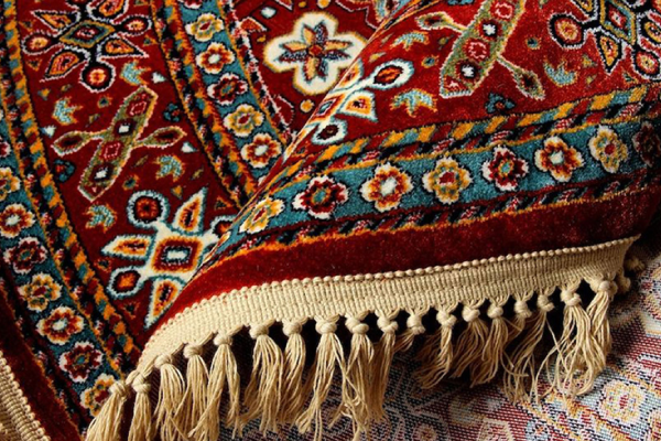 خرید فرش با امان: راهنمای تضمین قیمت برای فرش دست‌باف 12 متری با بهترین معامله